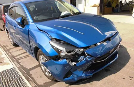 沖縄マツダ ボディーアートセンター